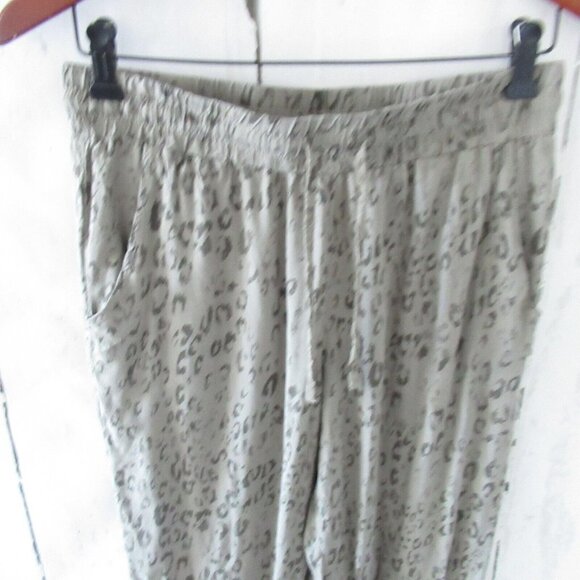 Pink Rose Jogger Pants L Green Leopard Print High Waisted Rise Ankle Crop - Picture 2 of 6